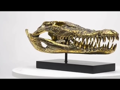 स्टेनलेस स्टील की मूर्ति