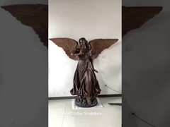 स्टेनलेस स्टील की मूर्ति